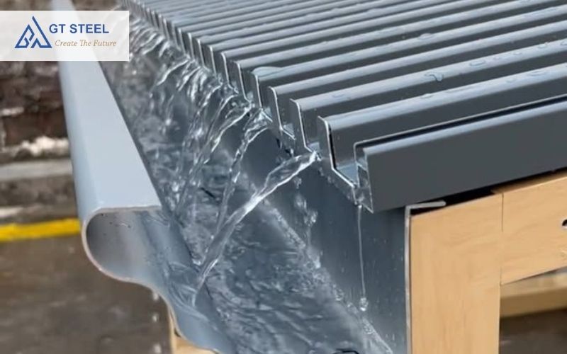 Máng xối inox